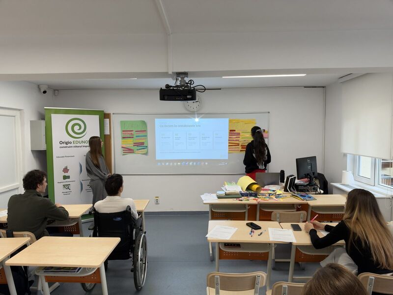 Educație financiară la Liceul Teoretic „Ioan Petruș” - Liceul Teoretic „Ioan Petruș”, Otopeni · octombrie 2026